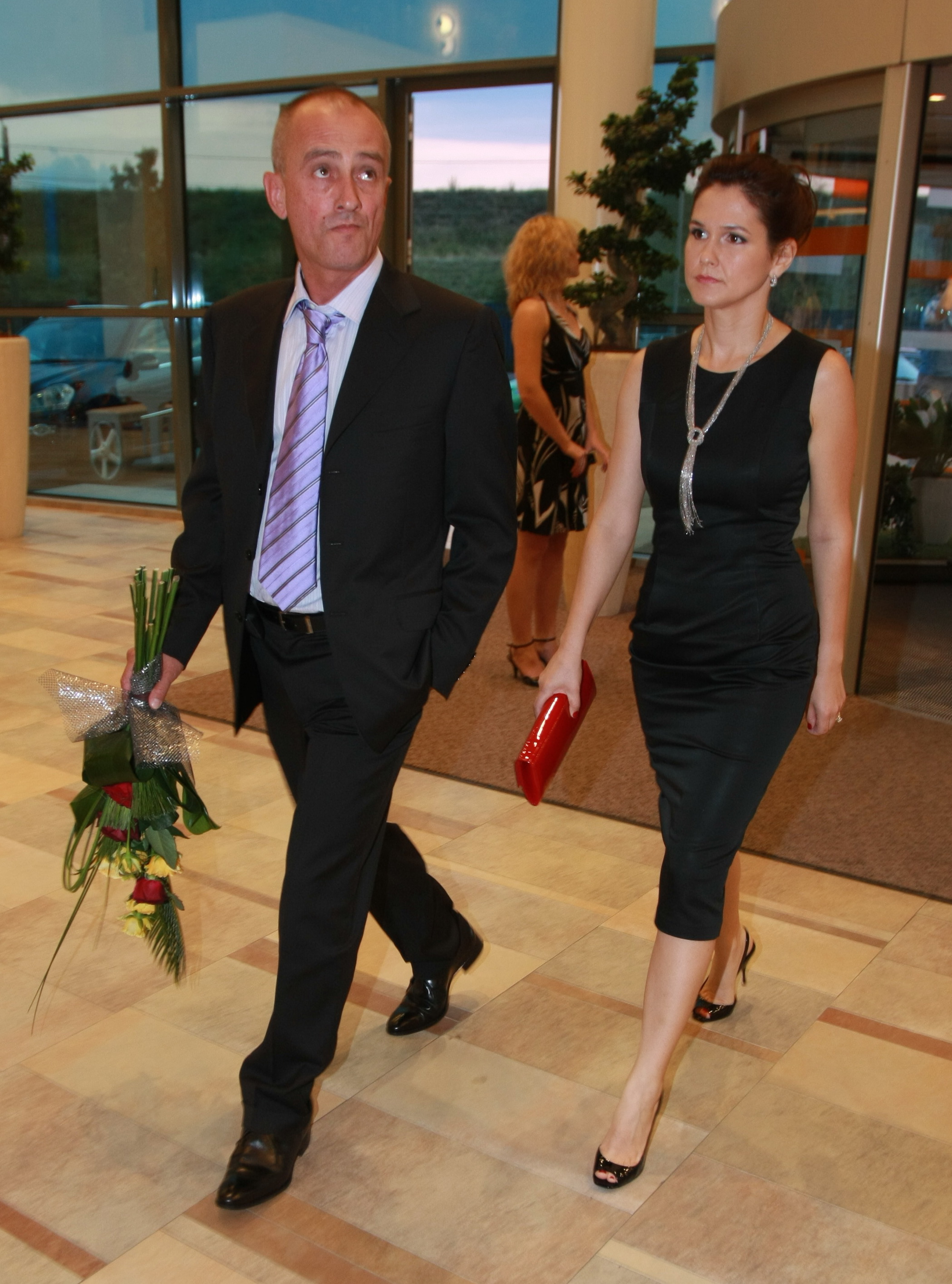 Afaceristul si fostul lui sotie, Nicoleta, au fost deja executati silit cu mai multe terenuri din comuna 1 Decembrie