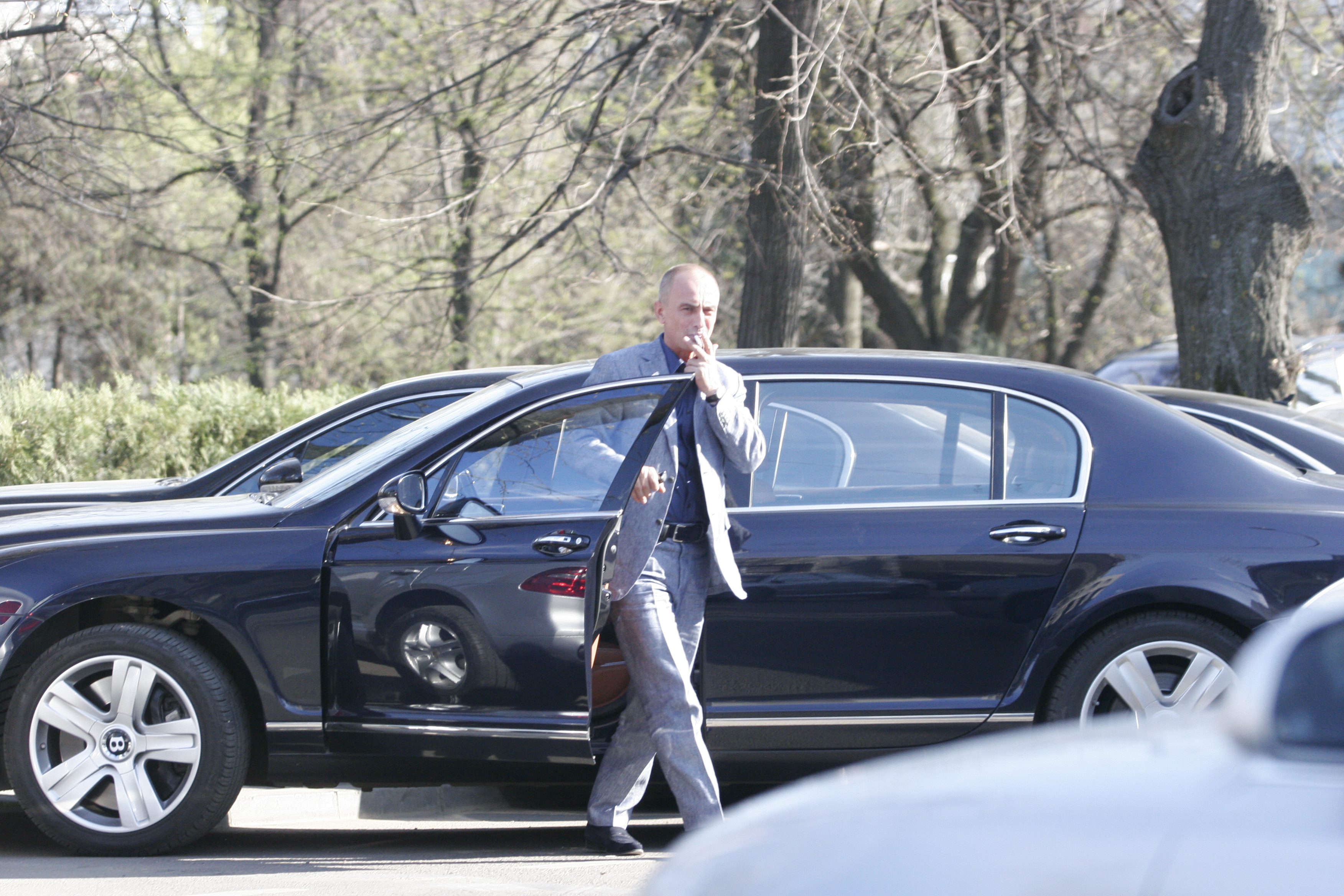 In perioada de apogeu a afacerilor lui, Bucsaru detinea o colectie impresionanta de limuzine