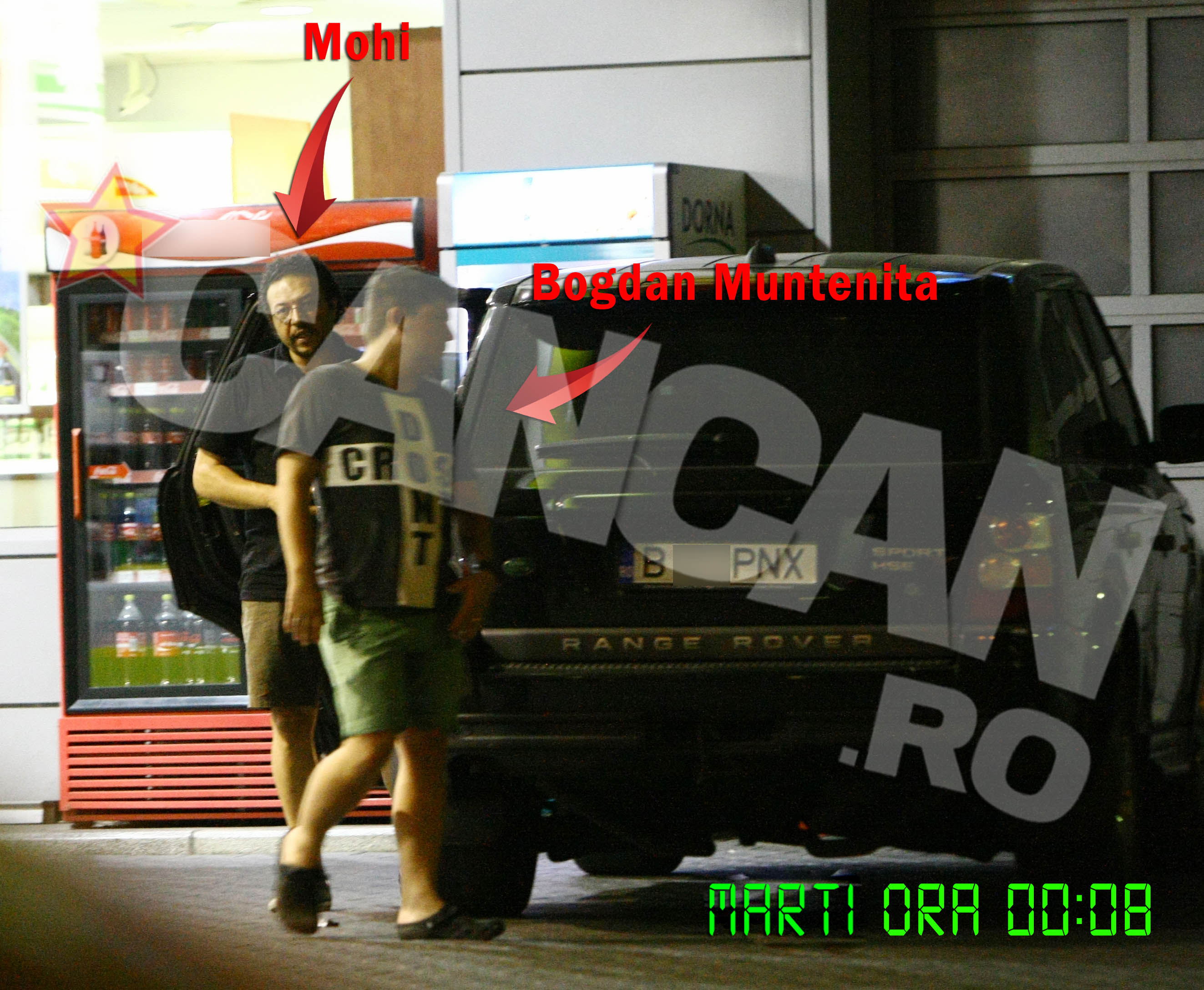 Cei doi se cearta din nou in fata benzinariei