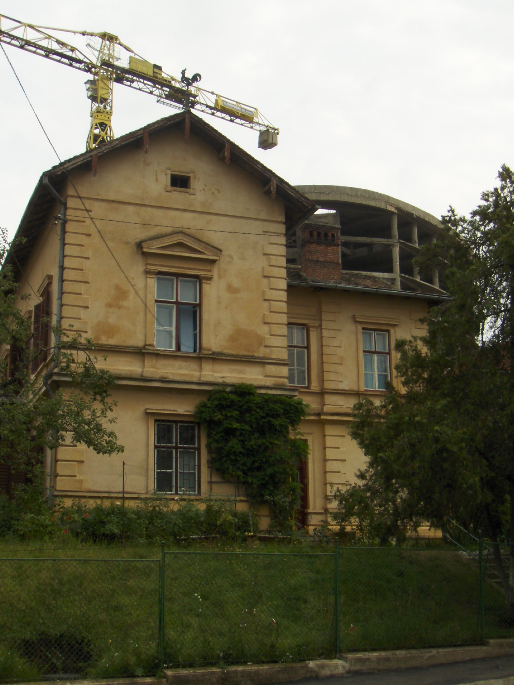 Si aceasta casa este in proprietatea edilului din Sibiu