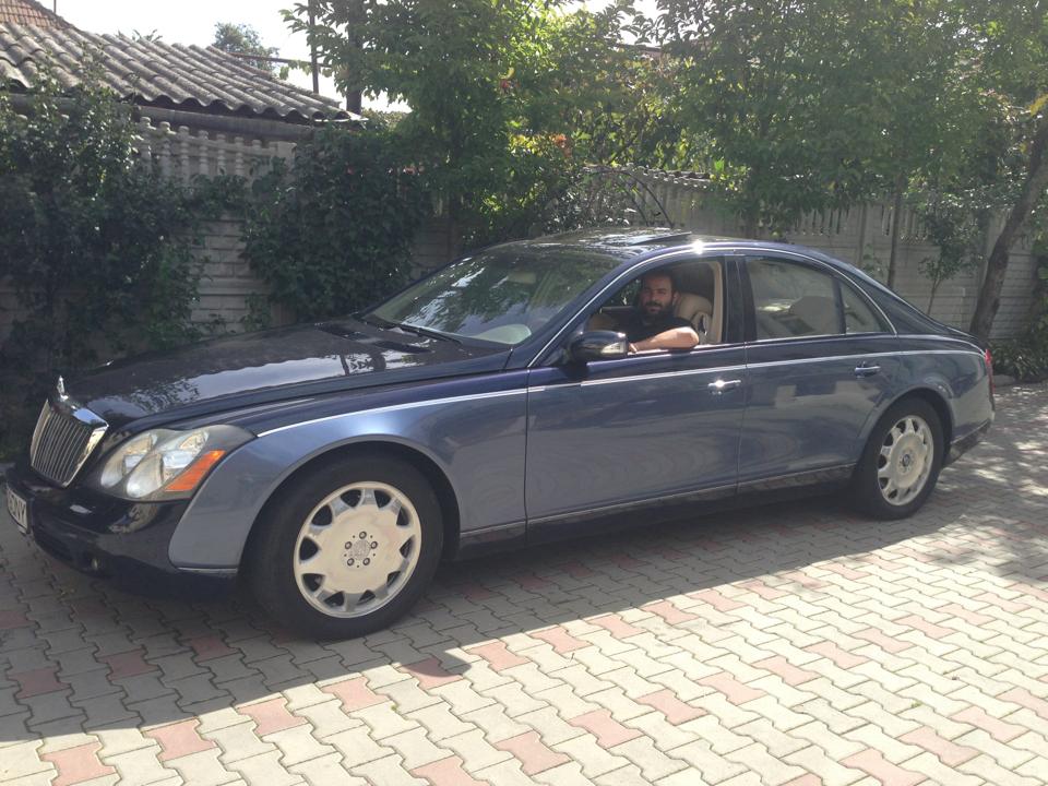 Daniel Cioaba conduce un Maybach pe care a platit in 2008 aproape 400.000 de euro