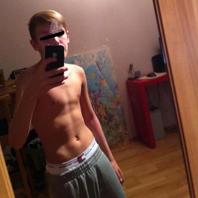 Maxi a fost snopit in bataie de catre un coleg de clasa