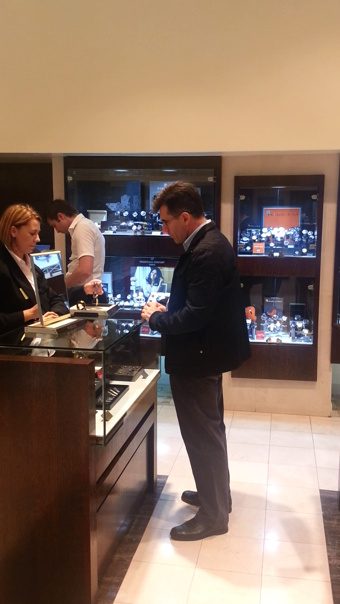 Consilierul guvernatorului, greu de convins