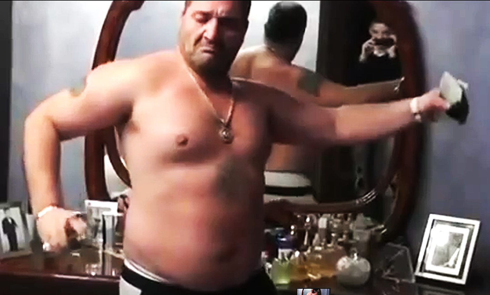 Nelson Mondialu face un show de zile mari