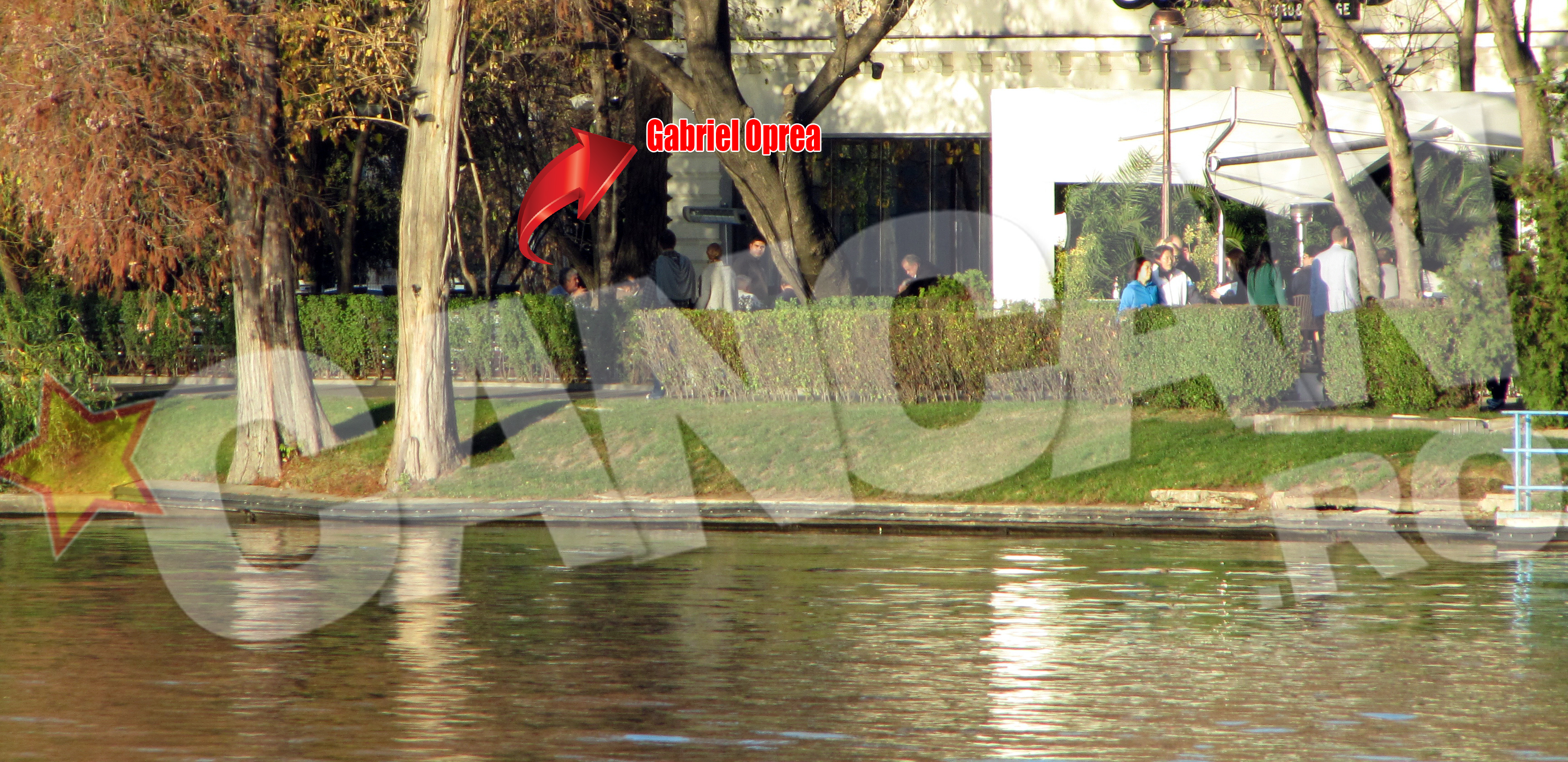 Gabriel Oprea a inchis restaurantul timp de patru ore, pentru a se asigura ca invitatii nu sunt deranjati de nimeni