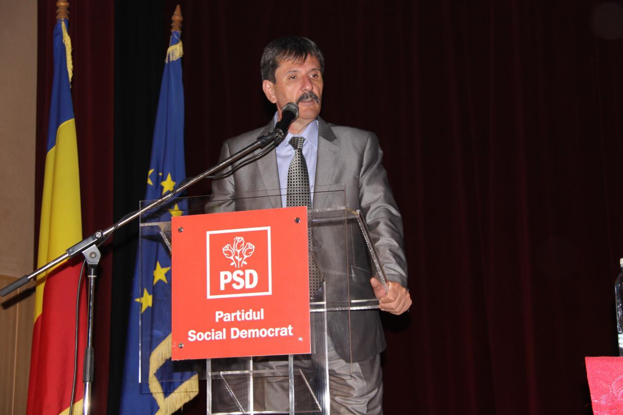 Politicianul a dat sume mare de bani ca imprumuturi acrodate in nume personal