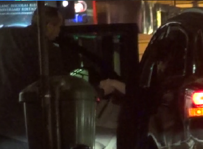 Soferul i-a intins o mana de ajutor Printesei Lia.