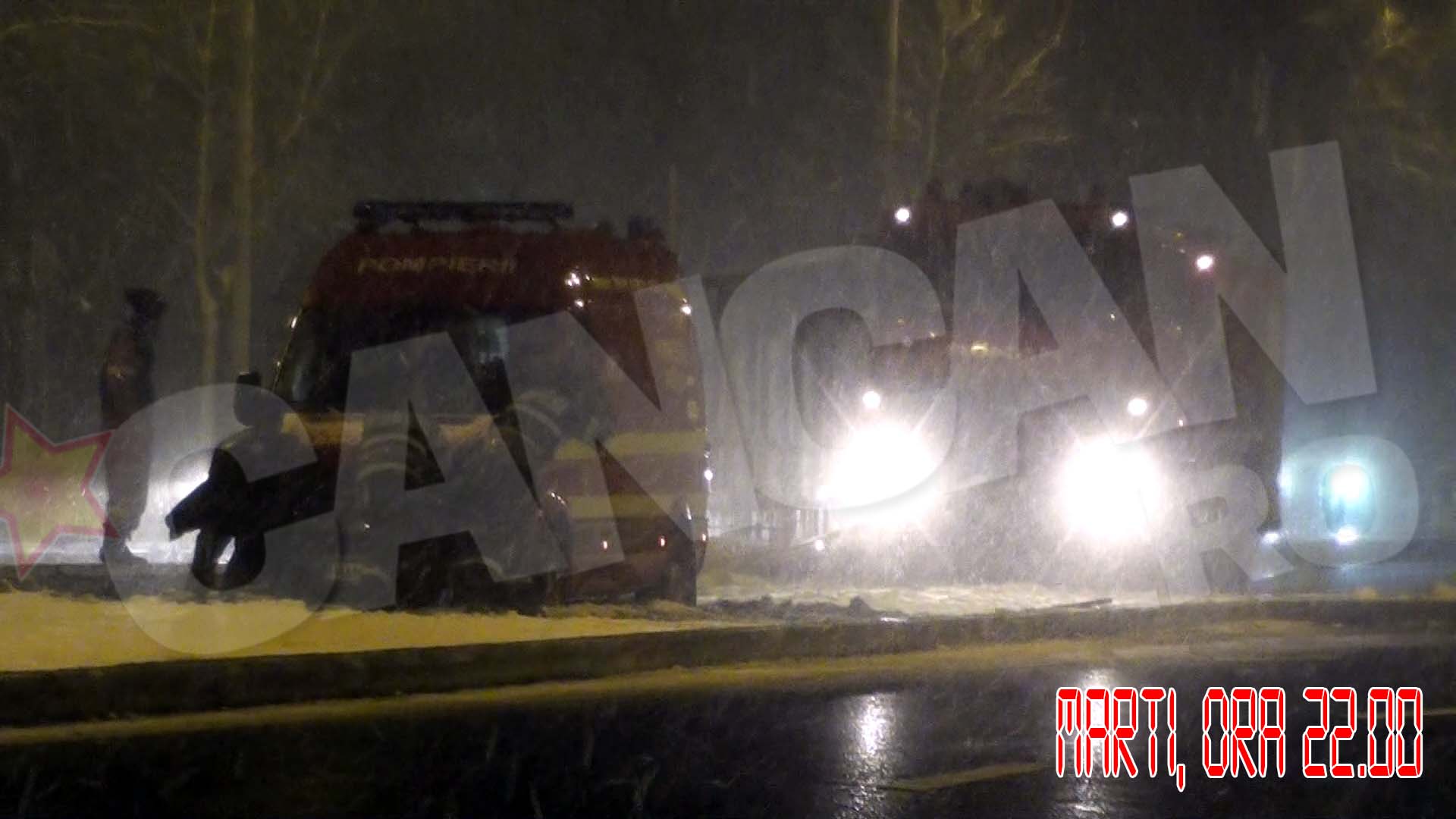 Dupa o ora, cu sufa, furtun, lopeti si impingand cat puteau mai tare, au reusit sa 