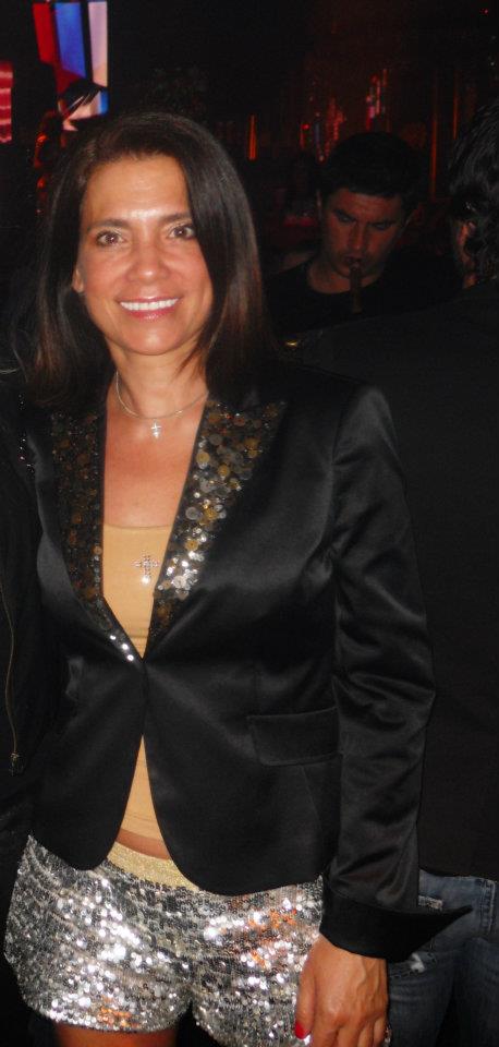 Cora Mizil stie sa-si puna in valoarea formele