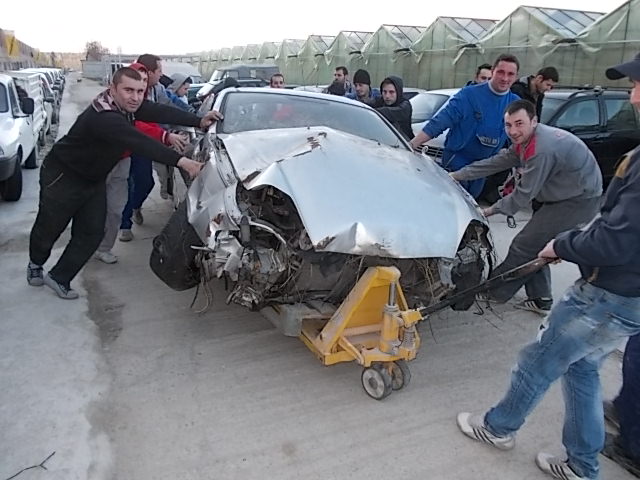 Acesta este Hyundai-ul de unde au fost folosite piese pentru construirea Loganului Coupe