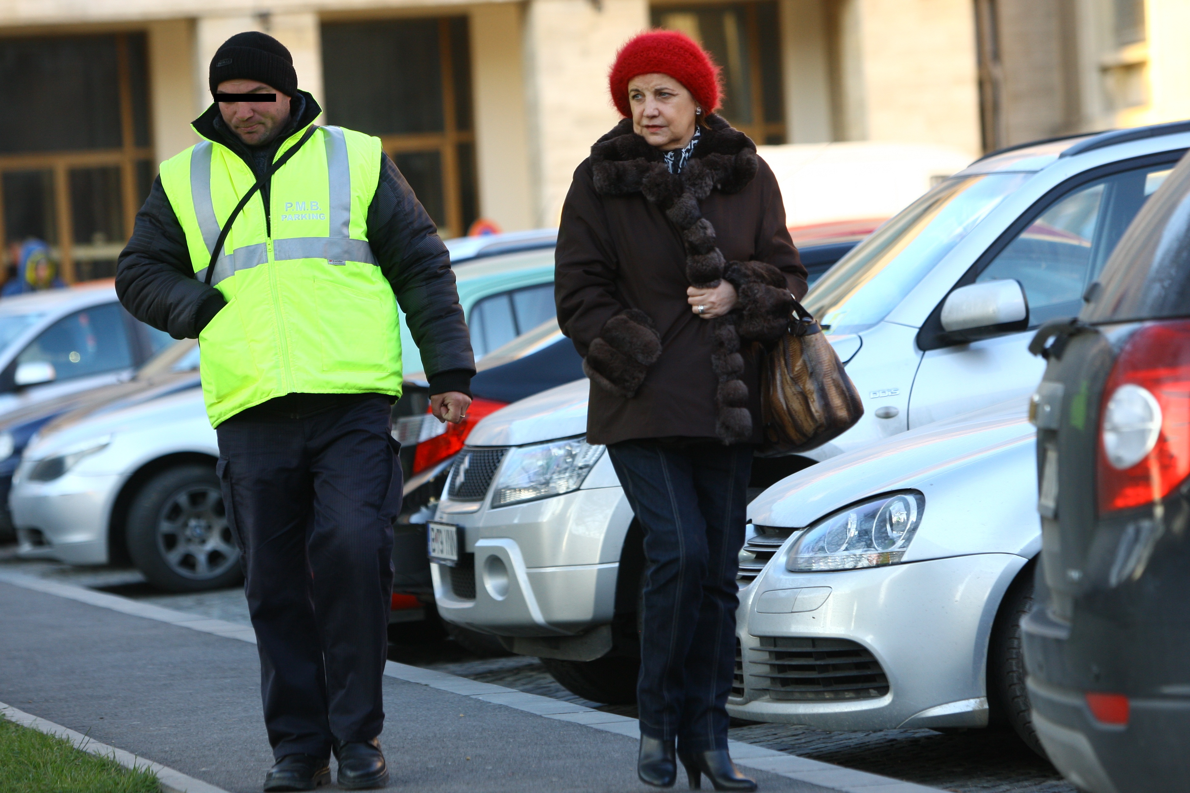 Sidonia Ionescu i-a cerut parcagiului sa aiba grija de masina ei
