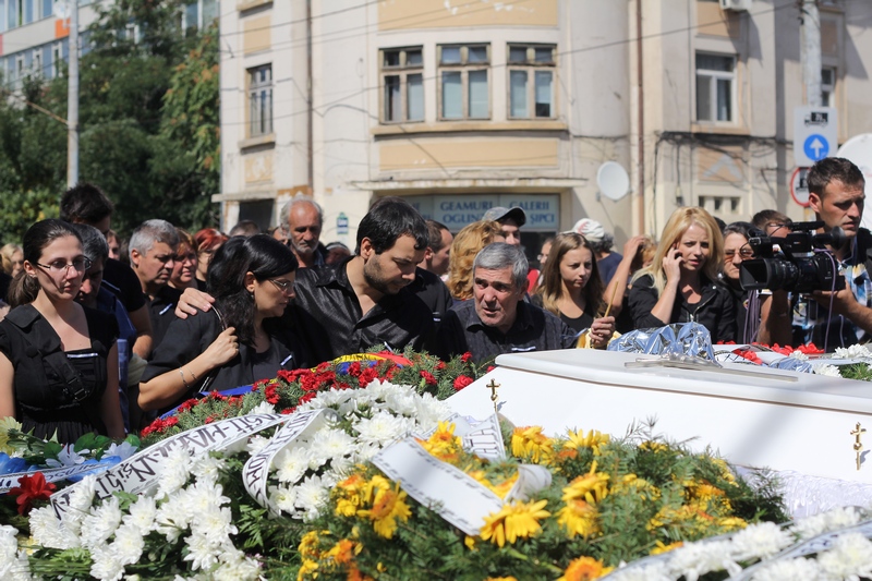 Drama prin care a trecut familia lui Ionut Anghel, baiatul sfasiat de maidanezi, a rupt Romania in doua