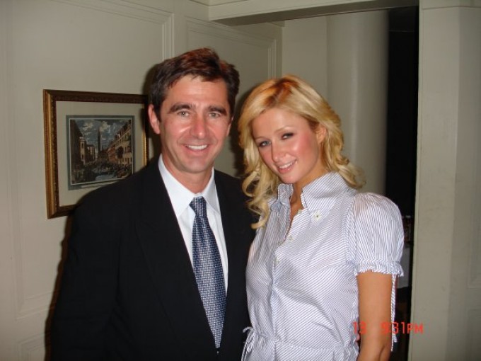 Paris Hilton alaturi de cardiologul roman