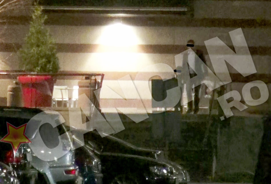 Inainte sa plece la Iasi cu amanta, deputatul a fost cu fiul sau la mall