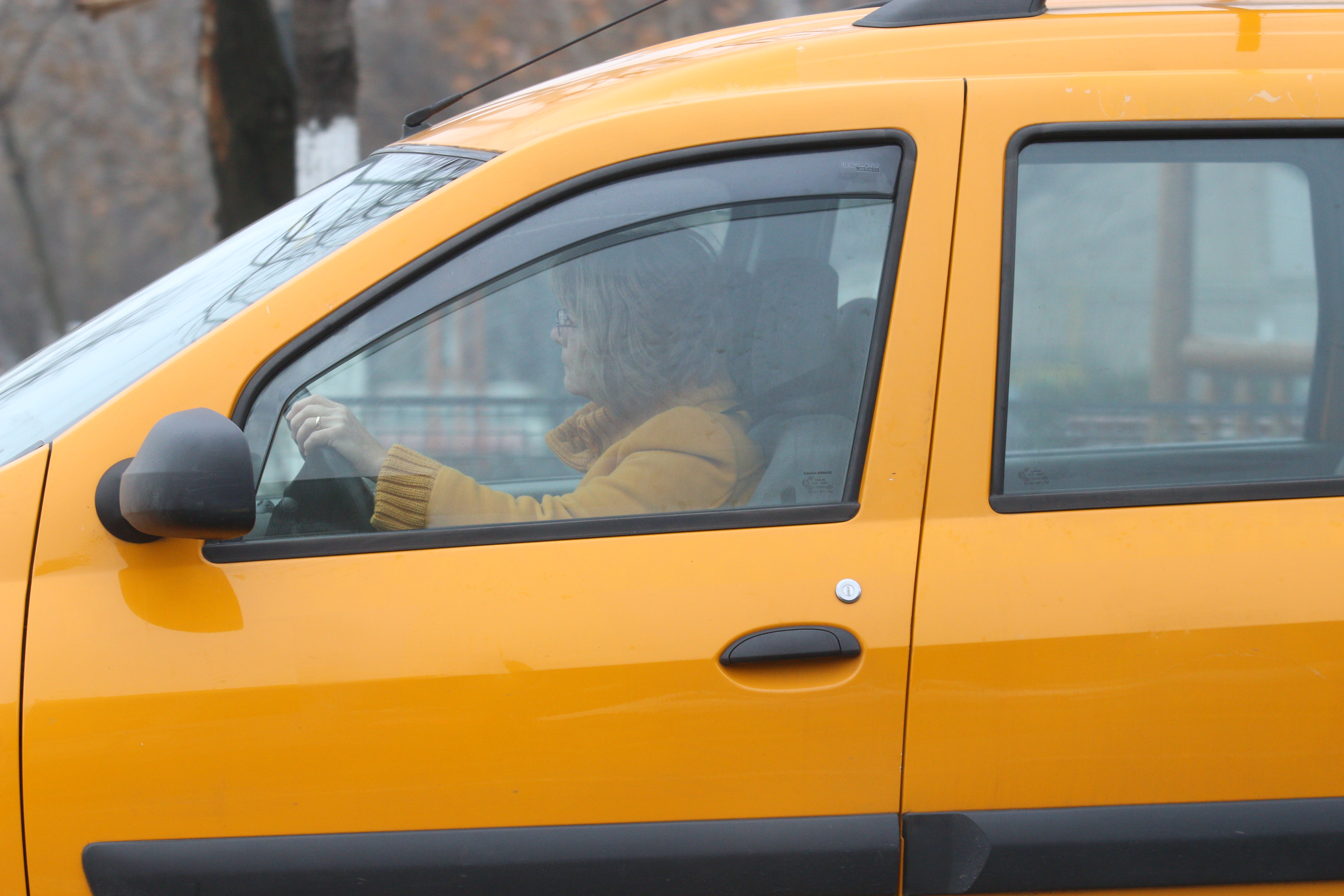 Sotia taximetristului a condus masina in care a fost ucis sotul ei