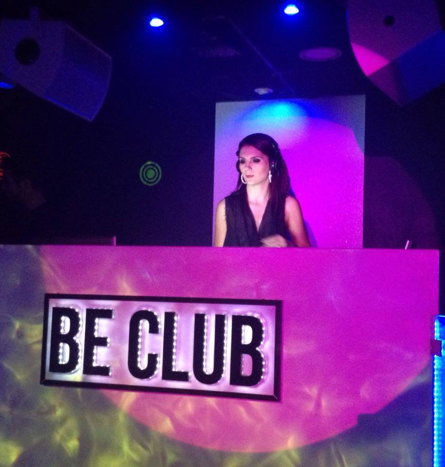 In clubul din Italia unde a mixat sunt vazuti des fotbalisti celebri din Seria A