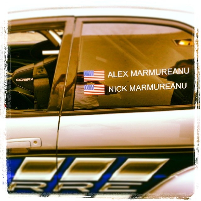 Doctorul concureaza alaturi de fiul sau