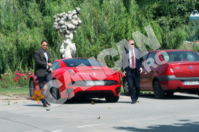 Omul de afaceri detine si mai multe masini de lux