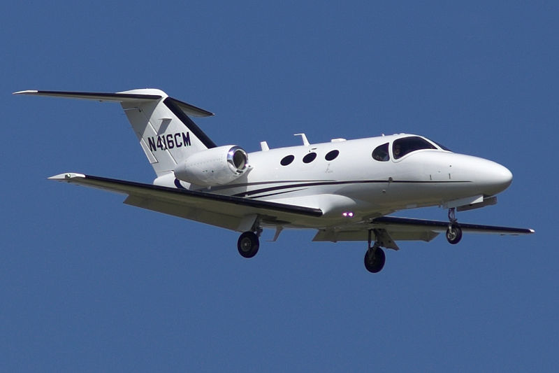 Se pare ca Tarek va primi in cateva luni si un Cessna Citation Mustang