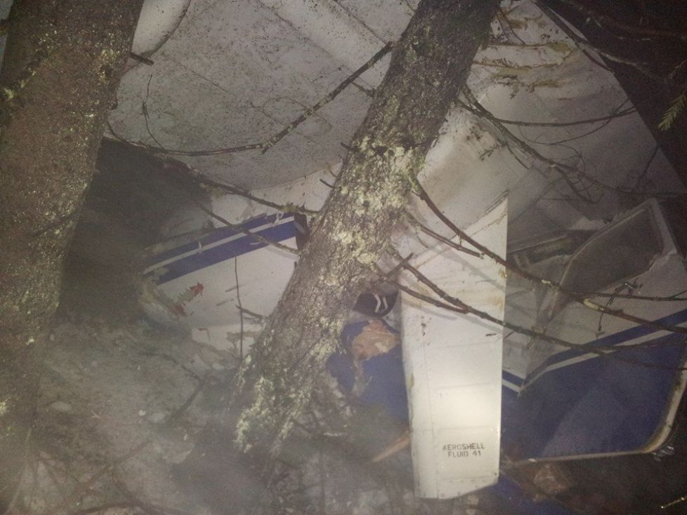 Epava avionului pilotat de Adrian Iovan