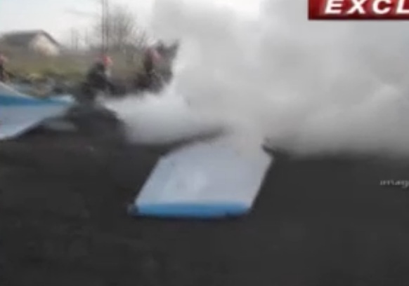 Cele sapte persoane aflate la bord sunt in viata