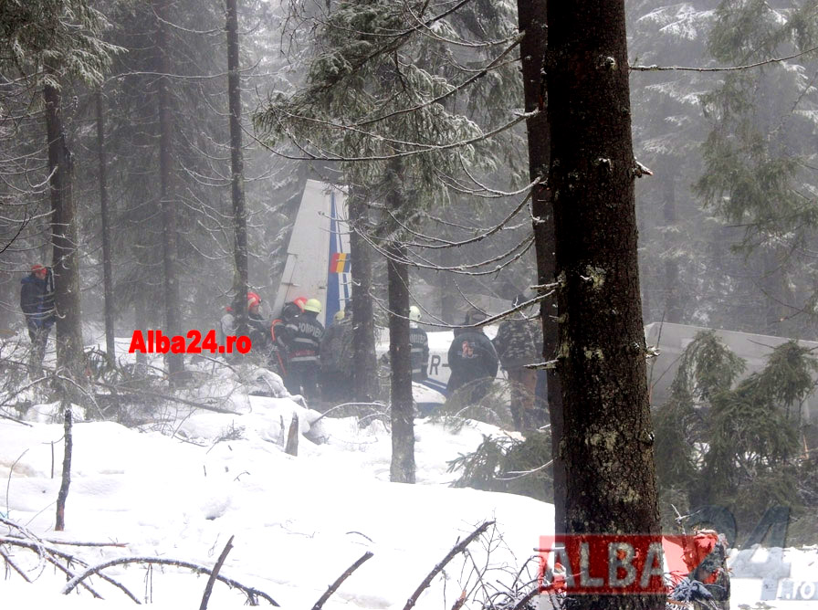 Unul dintre salvatori sustine ca localnicii le-au indicat un drum anevoios