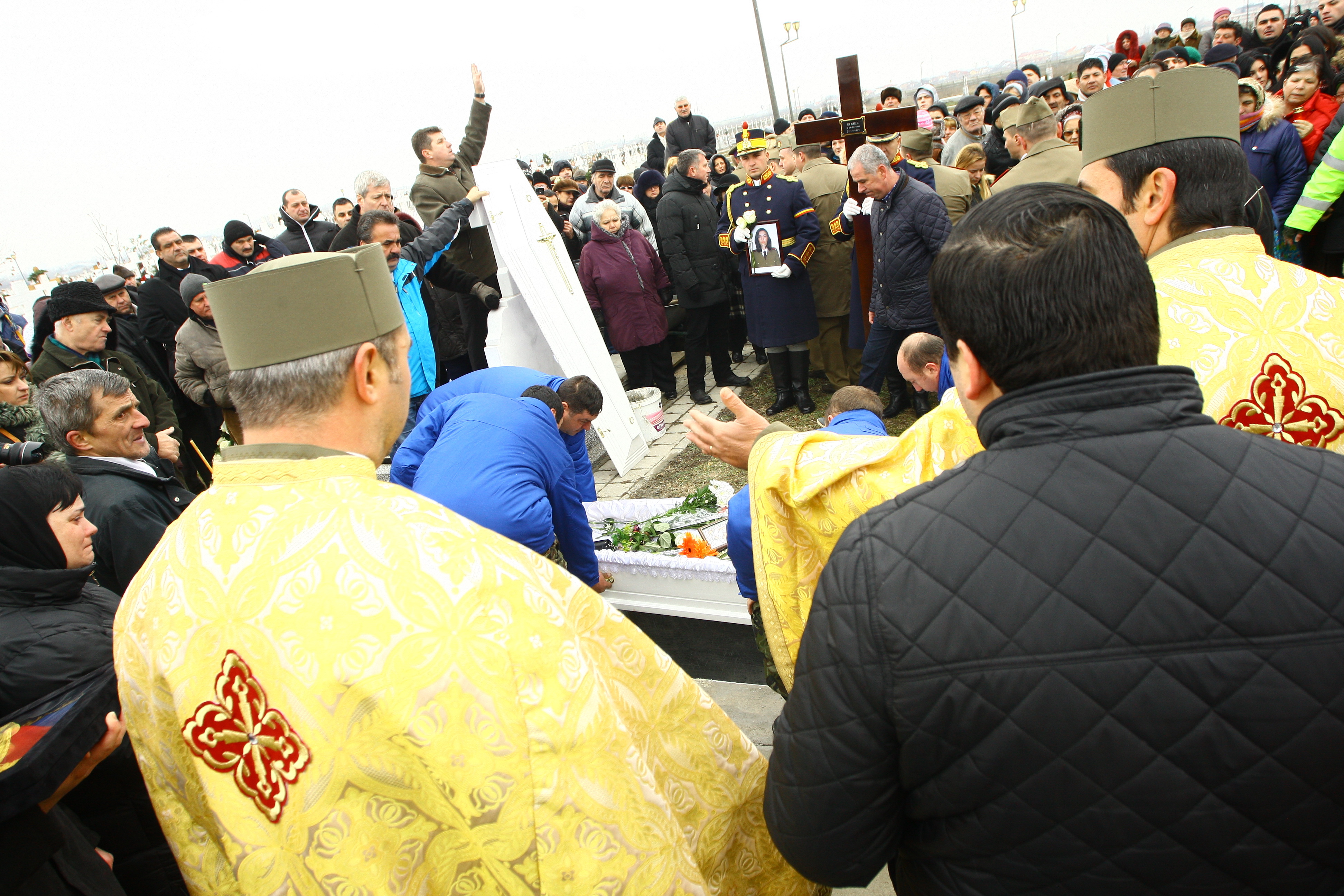Aurelia Ion a fost ingropata intr-un loc special, cat mai aproape de capela cimitirului Ghencea 3