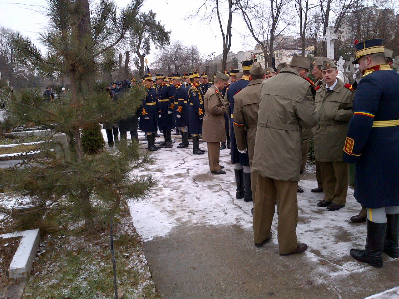 Adrian Iovan va fi inrgopat cu onoruri militare
