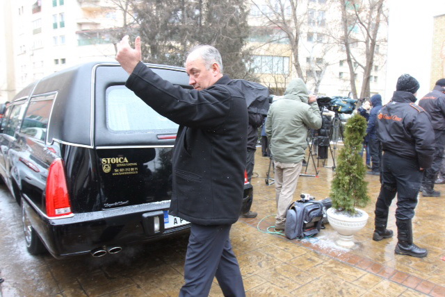 Apropiatii lui Adrian Iovan s-au pregatit de inmormantare