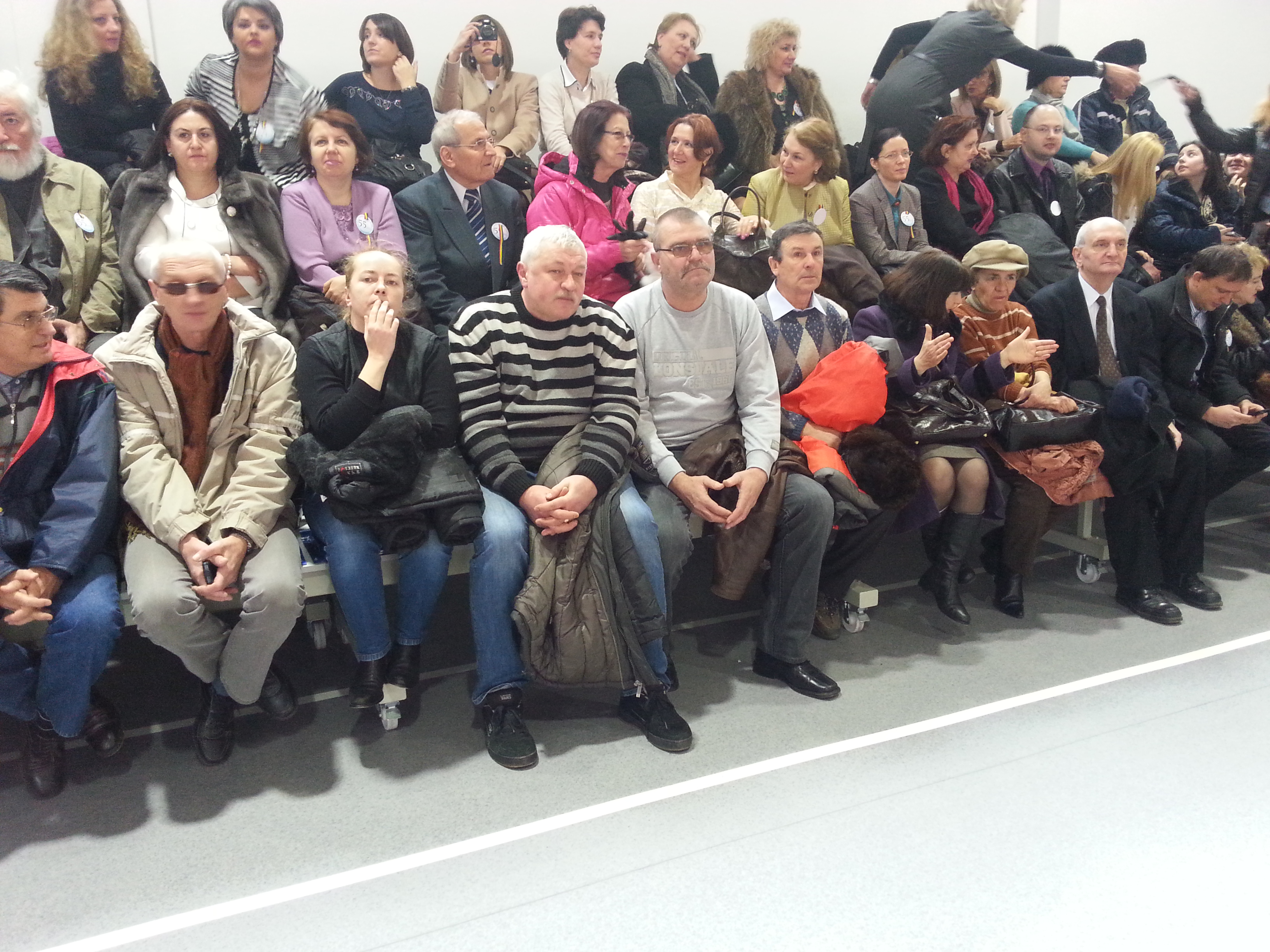 La inaugurare a fost prezent si tatal marelui handbalist Marian Cozma, Petre