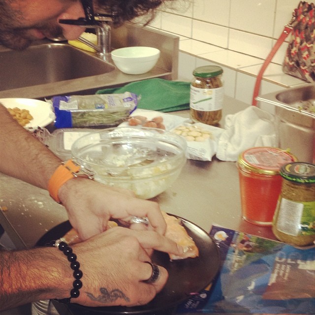 Tanarul ne-a povestit ca el gateste de la 13 ani