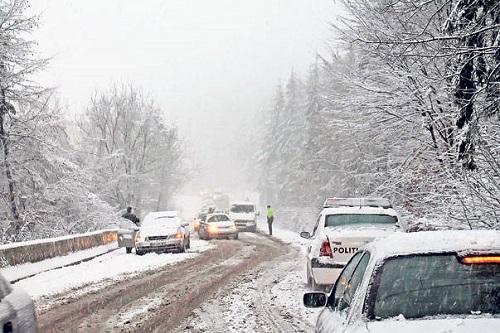 Accident rutiere. Romania sub asediul zapezilor