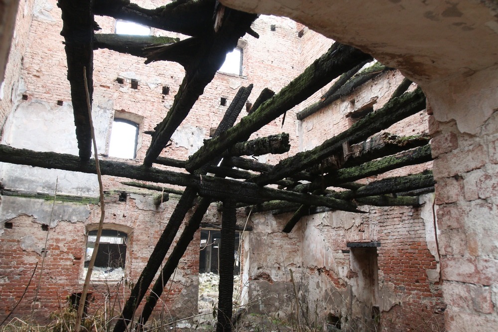 Ce a mai rams dupa cele cateva incendii care au mistiut cladirea