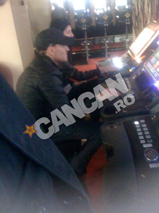 Tonciu si Mitea la pacanele