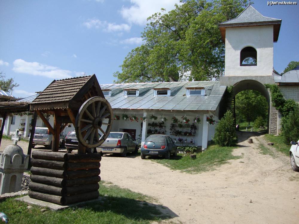 Copilul a fugit la Manastirea Varzaresti