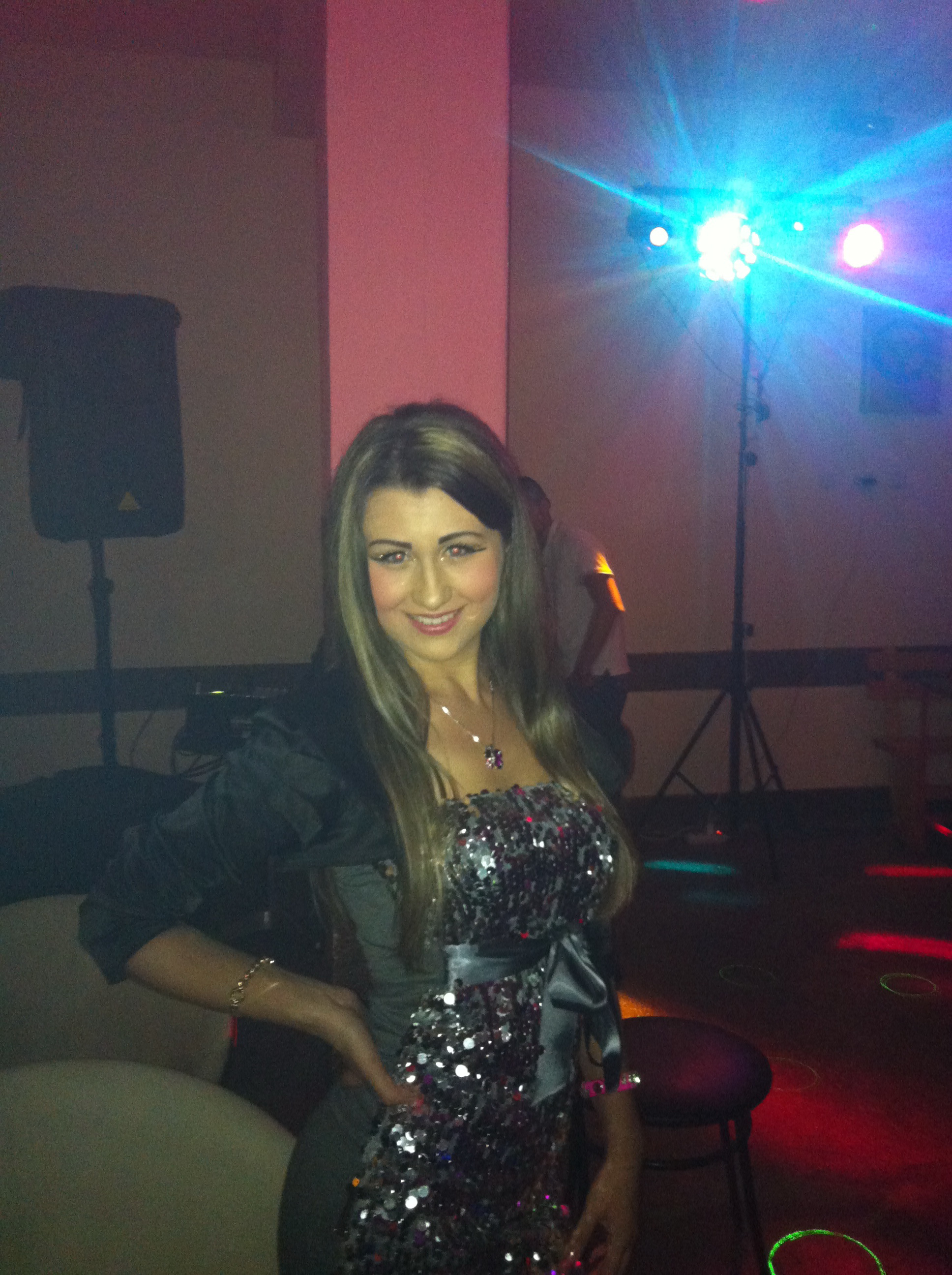 Sorina Cladovan vrea sa devina Miley Cyrus de Romania