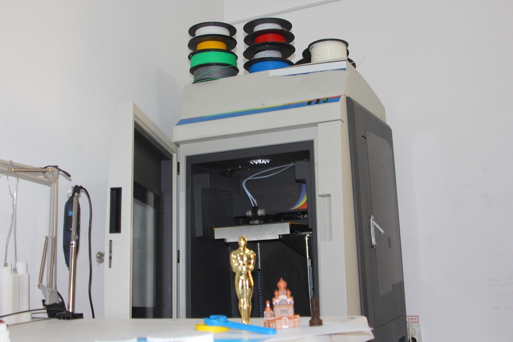 Practic orice se poate copia cu ajutorul acestei masinarii