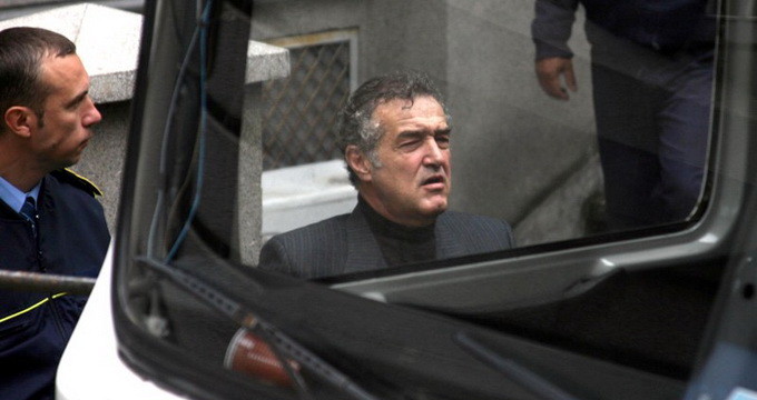 Gigi Becali se afla de 9 luni in inchisoare