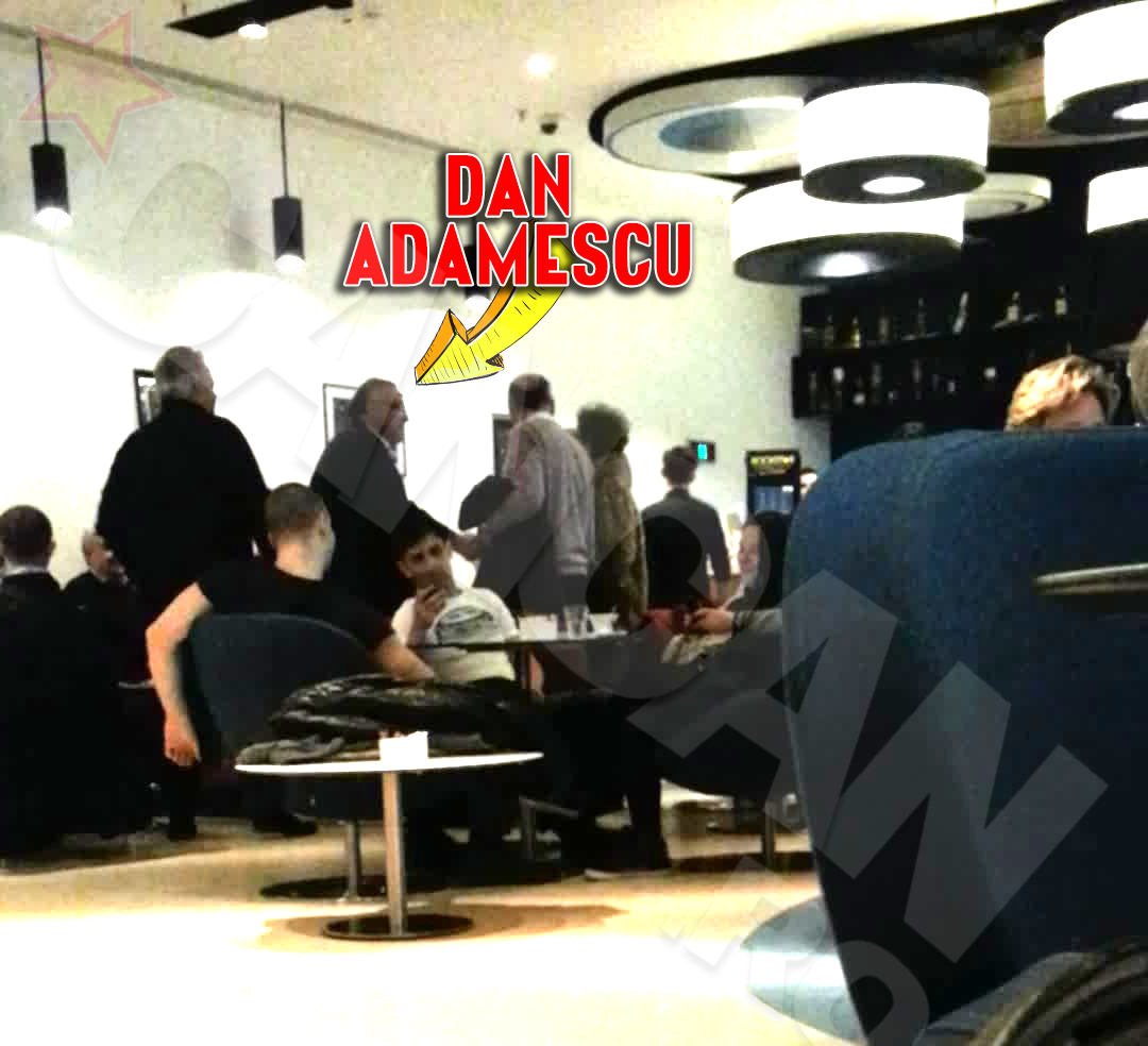 Milionarul a baut o cafea in compania prietenilor