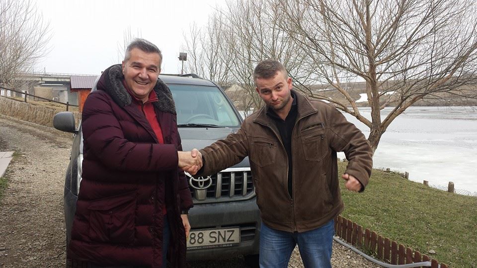 Indragistul artist si-a cedat balta saptamana trecuta