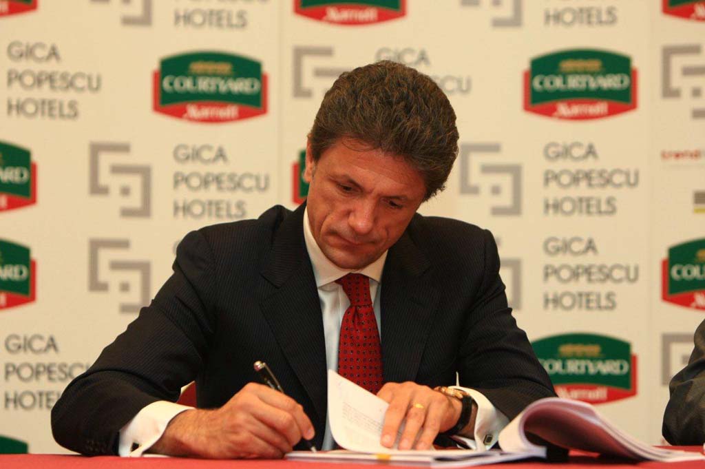 Gica Popescu are 40 de milioane de euro