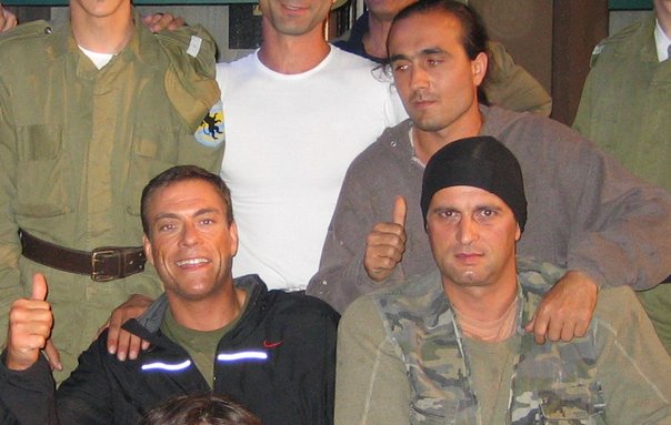 Dan este unul dintre cei mai buni cascadori romani. Alaturi de Jan-Claude van Damme