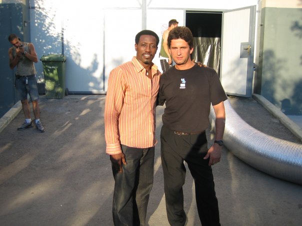 Dan a lucrat cu o multime de actori de calibru de la Hollywood, precum Wesley Snypes