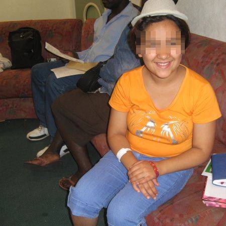 Cand avea 11 ani, Florina a facut chiuretaj la un spital din Londra