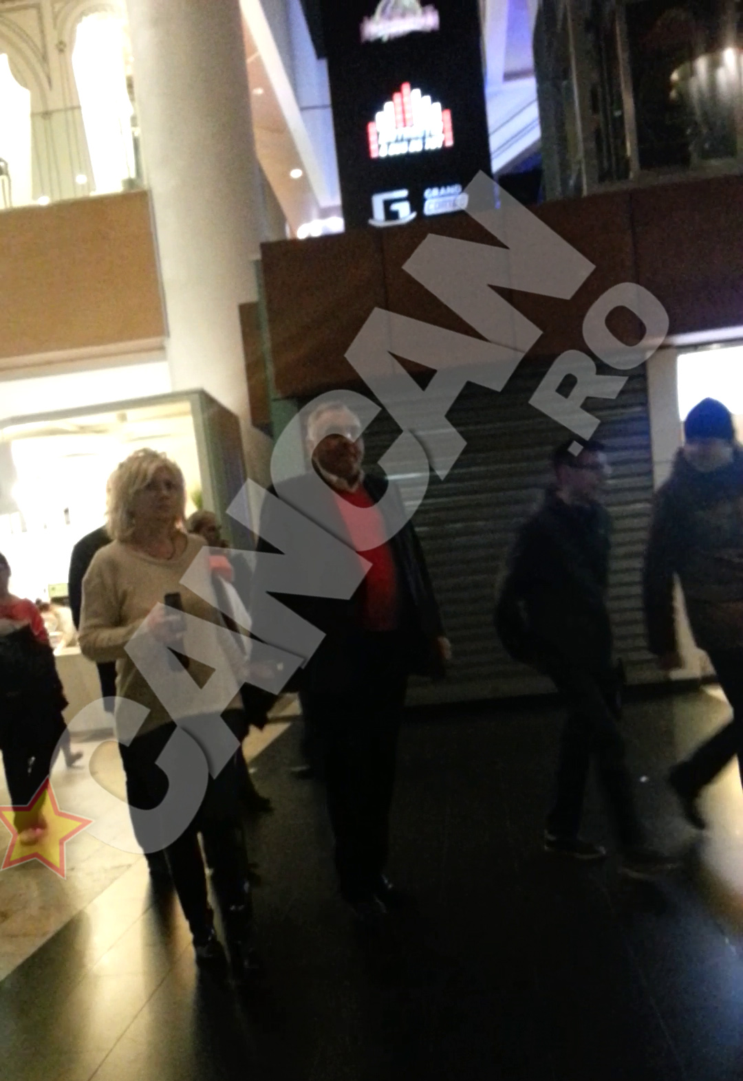 Milionarul Dan Adamescu si-a scos sotia la mall