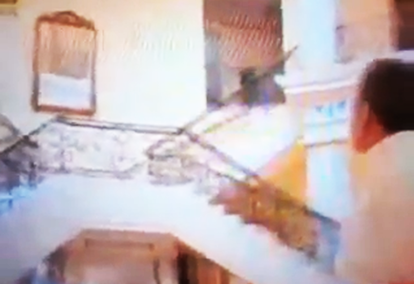 Giovani a vrut ca scara interioara sa fie ca cea din filmul in care a jucat Al Pacino