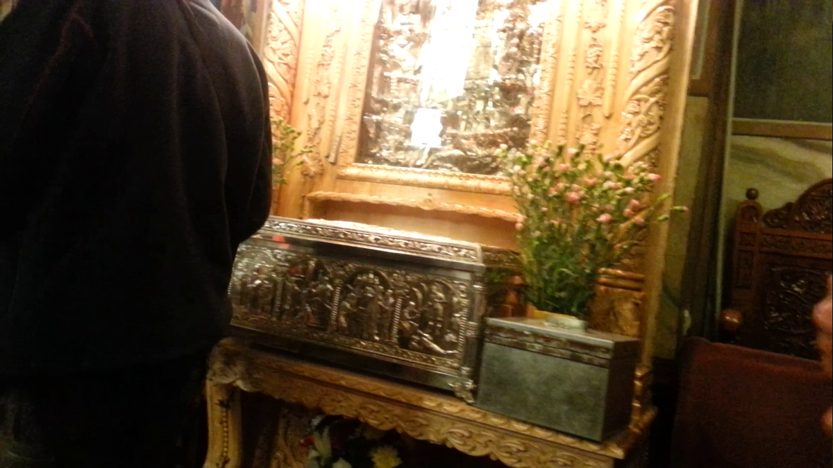 Se spuen ca Sfantul Mina este ocrotitorul pagubitilor si a celor nedreptatiti in procese