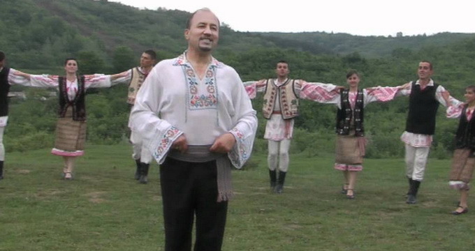 Cantaretul a divortat de sotia lui cu multi ani in urma