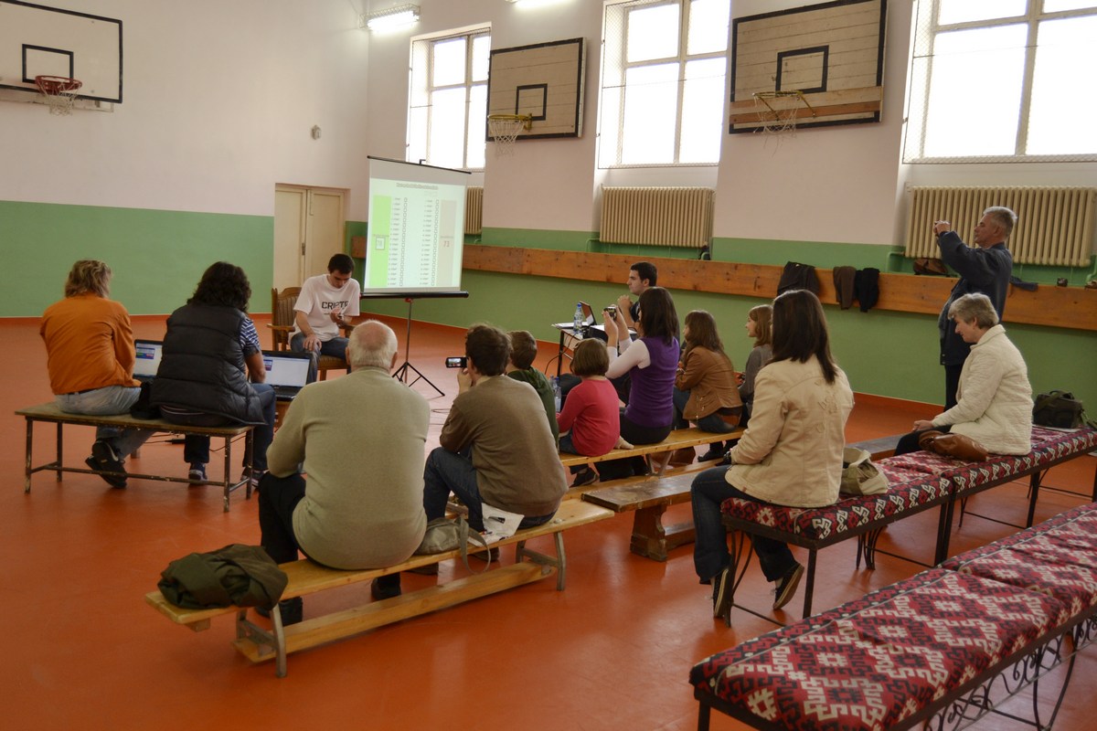 Oficial acum tanarul este cel mai rapid taietor de carti din lume