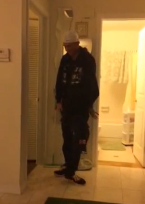 A ales o melodie a lui Chris Brown